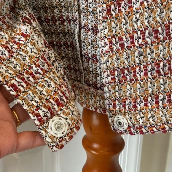 Tweed Shawl Collar One Snap Button Crop Kacket - Picture 4 of 9